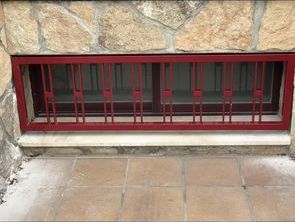 Reja metálica de seguridad en ventana